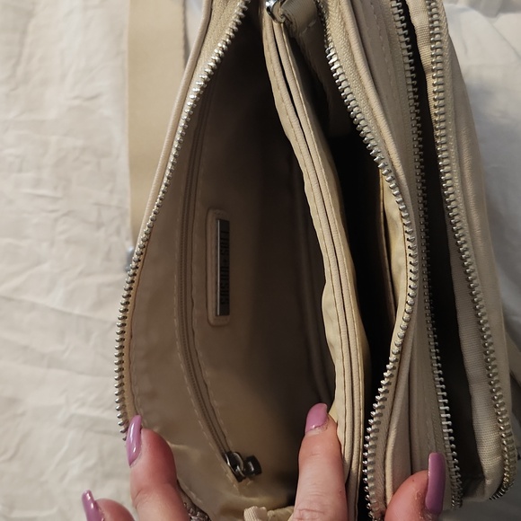 Sasha and Sofi belt bag - Picture 5 of 7